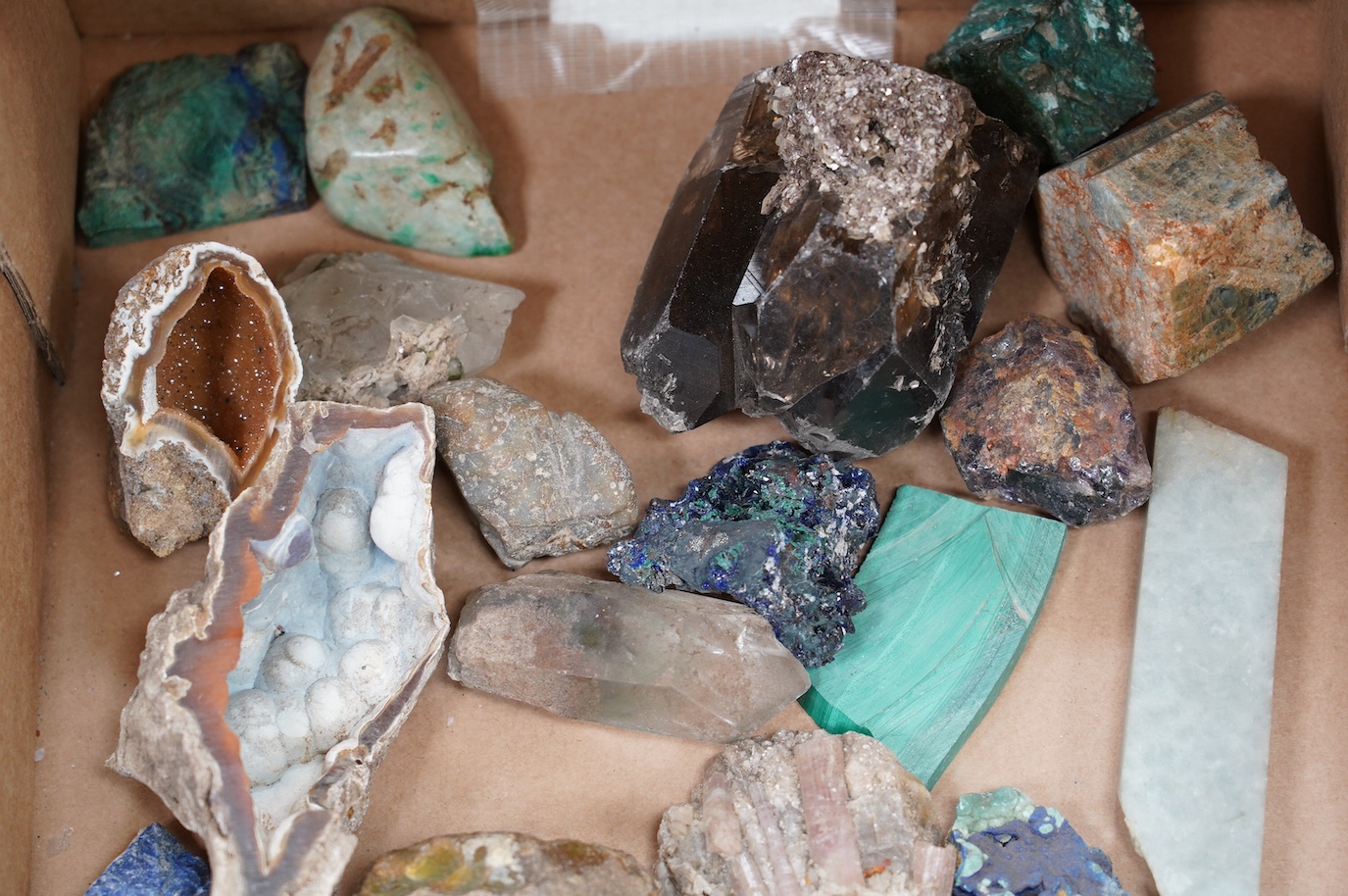 A quantity of assorted rocks and minerals including malachite, quartz etc. Condition - fair